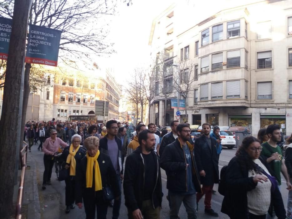 Manifestació en suport al noi encausat pel tall a les vies del tren