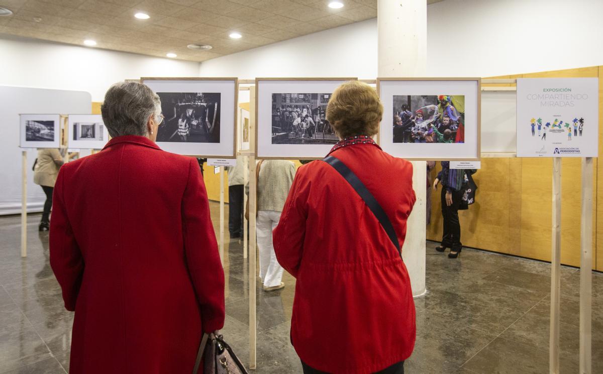 Exposición &quot;Compartiendo miradas&quot; en Alicante