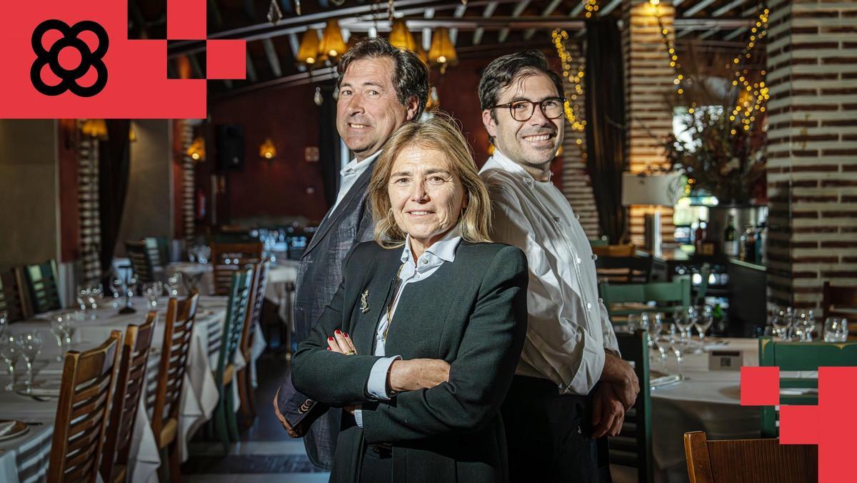 Rosa María Ribera y Jorge Coloma, junto a su hijo y chef, Guillermo Coloma, dueños del restaurante El Merendero de la Mari.