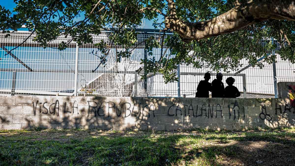 La fiscalia cita a declarar sis tuitaires que van criticar la família de Canet que va demanar escola en castellà