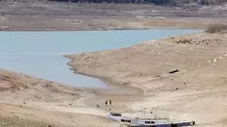 La lluvia deja agua para cinco meses en los embalses de Málaga