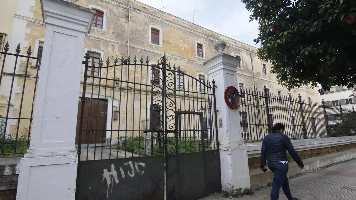 Espacio que ocupaba el antiguo edificio de la Zona Militar, de la Universidad de Córdoba.