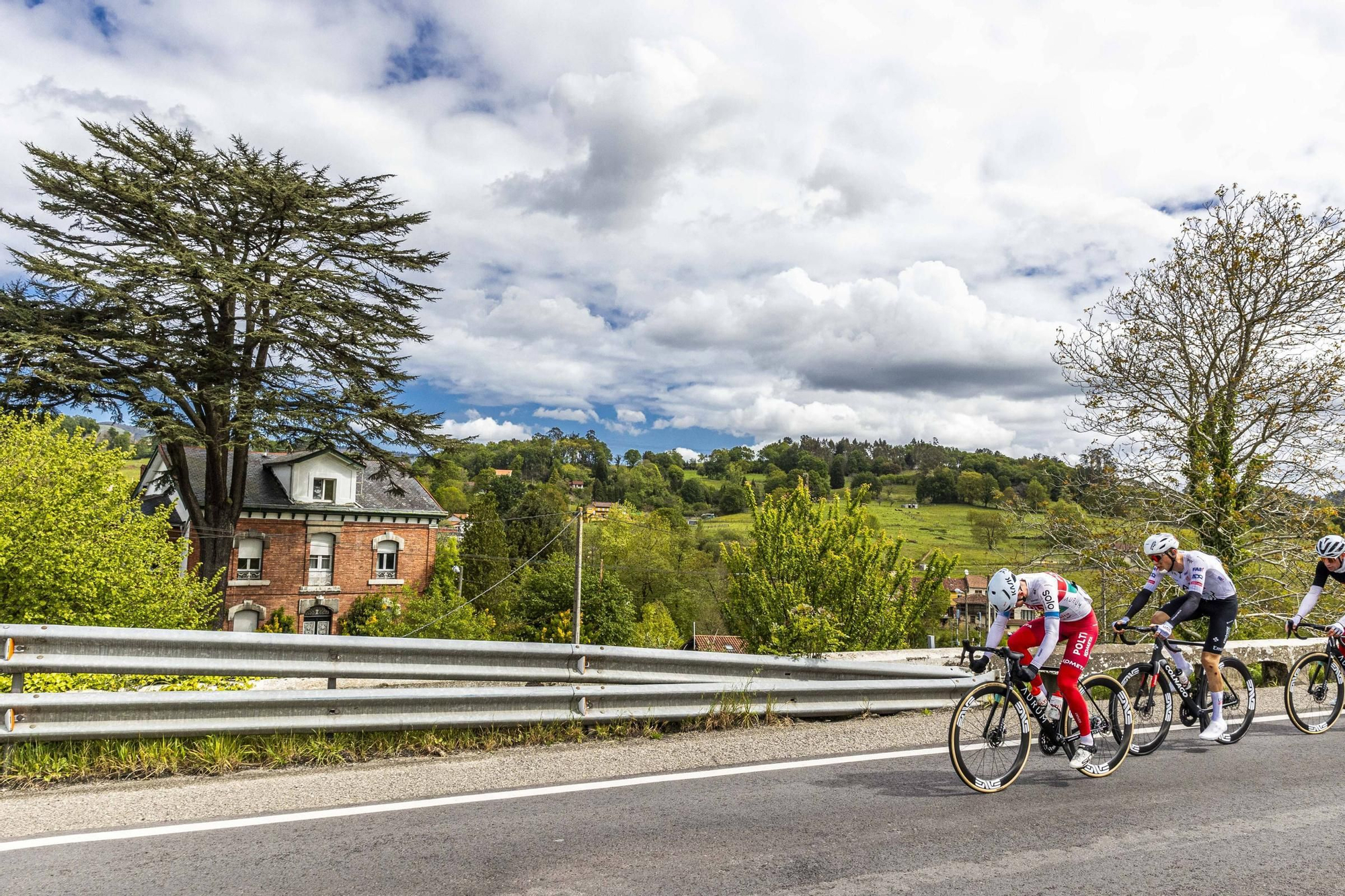 EN IMÁGENES: así fue la vuelta a Asturias