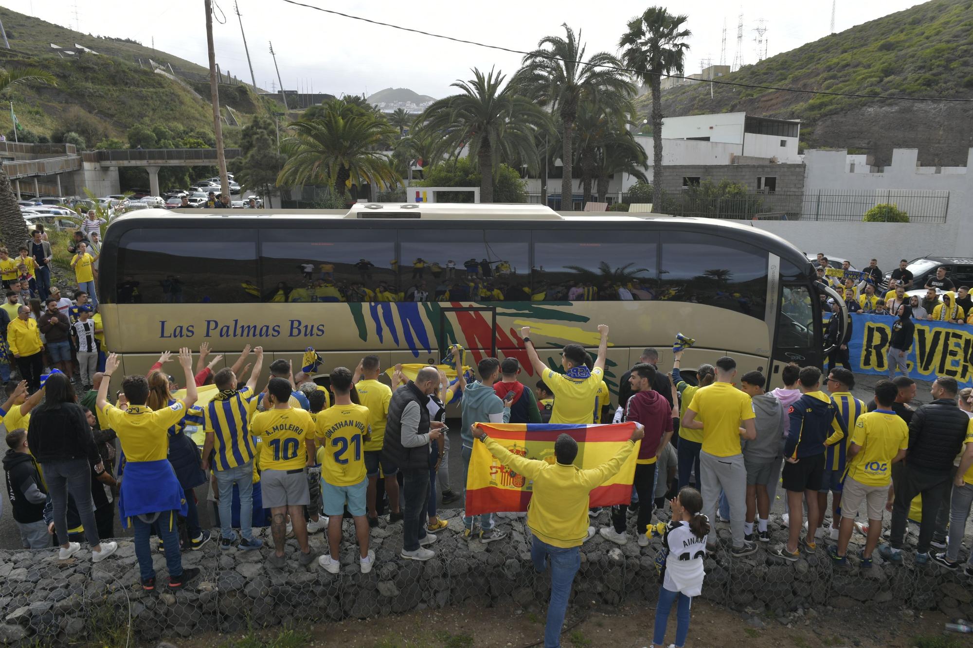 Aficionados despiden a la UD en Barranco Seco antes de ir a Tenerife