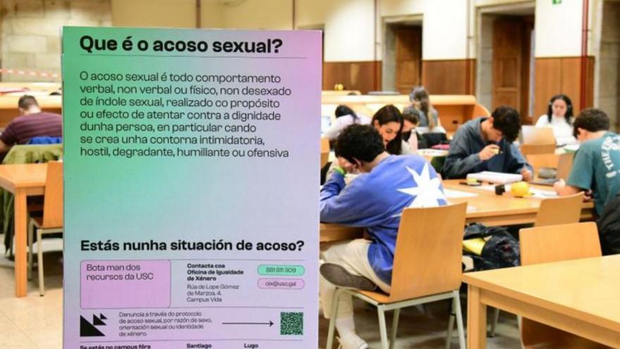 Monólito da campaña contra o  acoso sexual