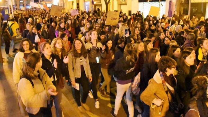 Manifestació a Manresa el dia de la dona