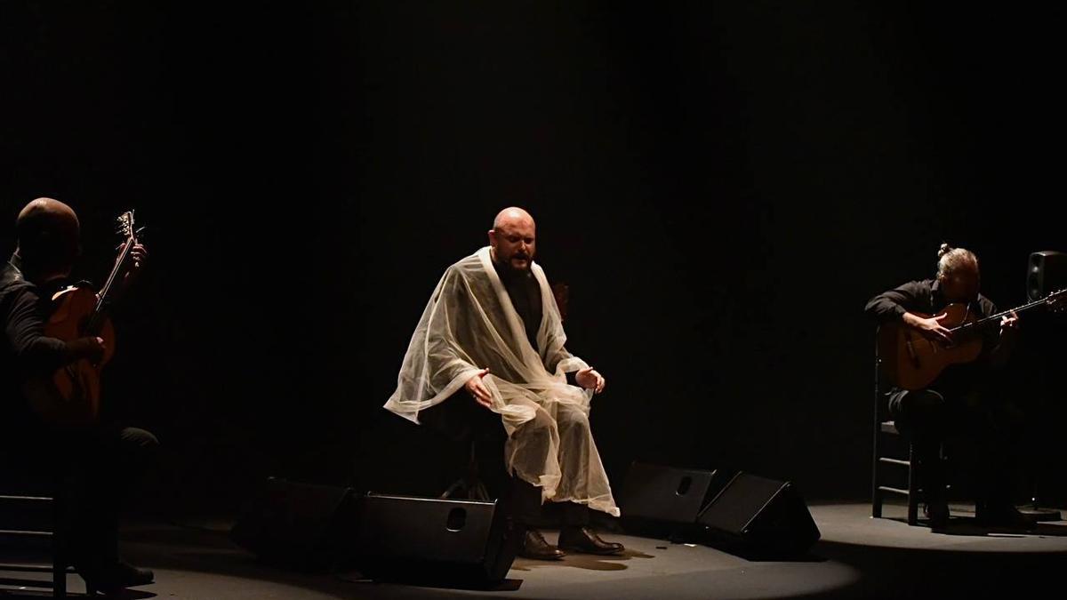 Un fragmento de 'Memorial', concierto de Niño de Elche de este 23 de septiembre en la Bienal de Flamenco de Sevilla