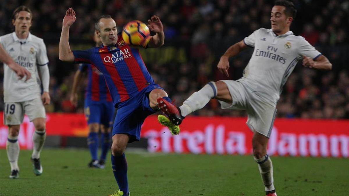 El Barça y el Madrid mantienen su pulso en la Liga