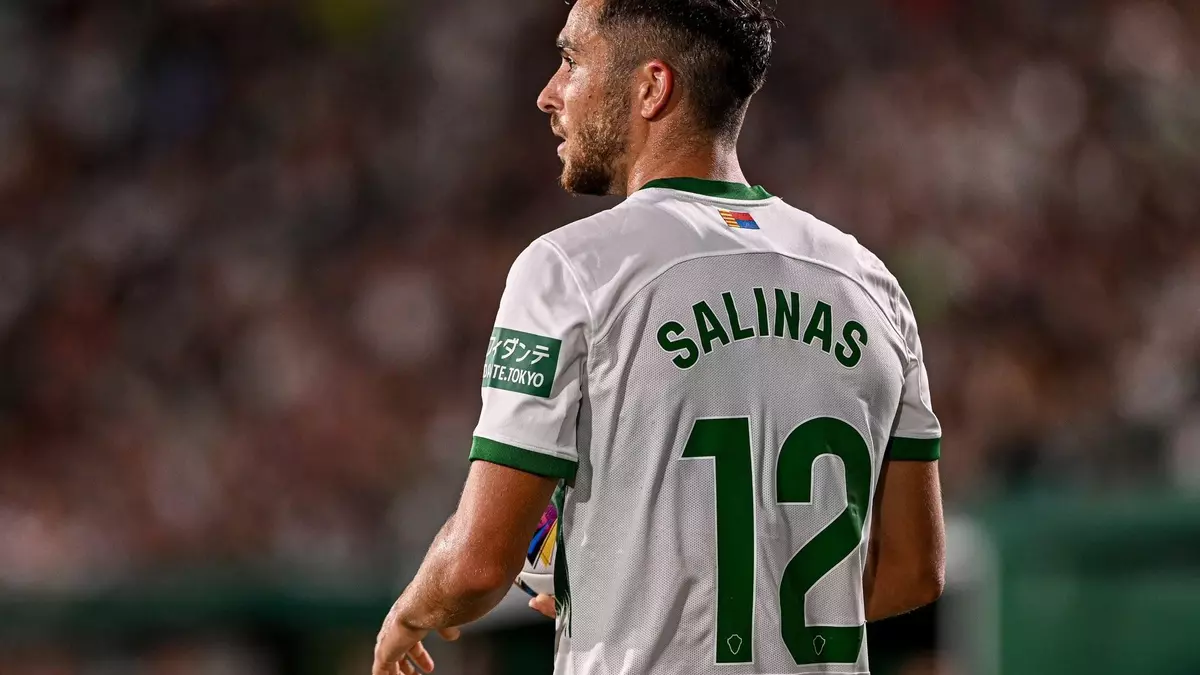 El Espanyol ficha al lateral izquierdo José Salinas, sexta incorporación del verano