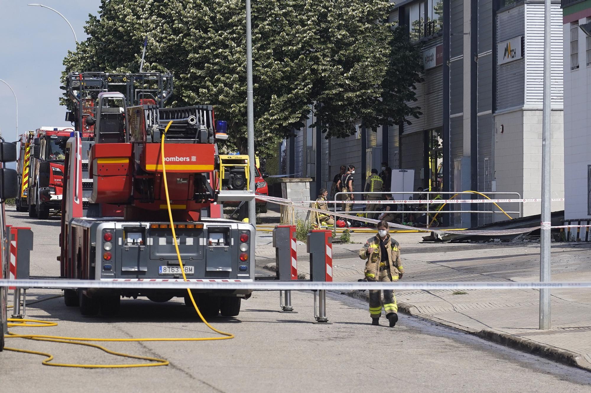 Un incendi destrossa una fàbrica de bicicletes a Vilablareix