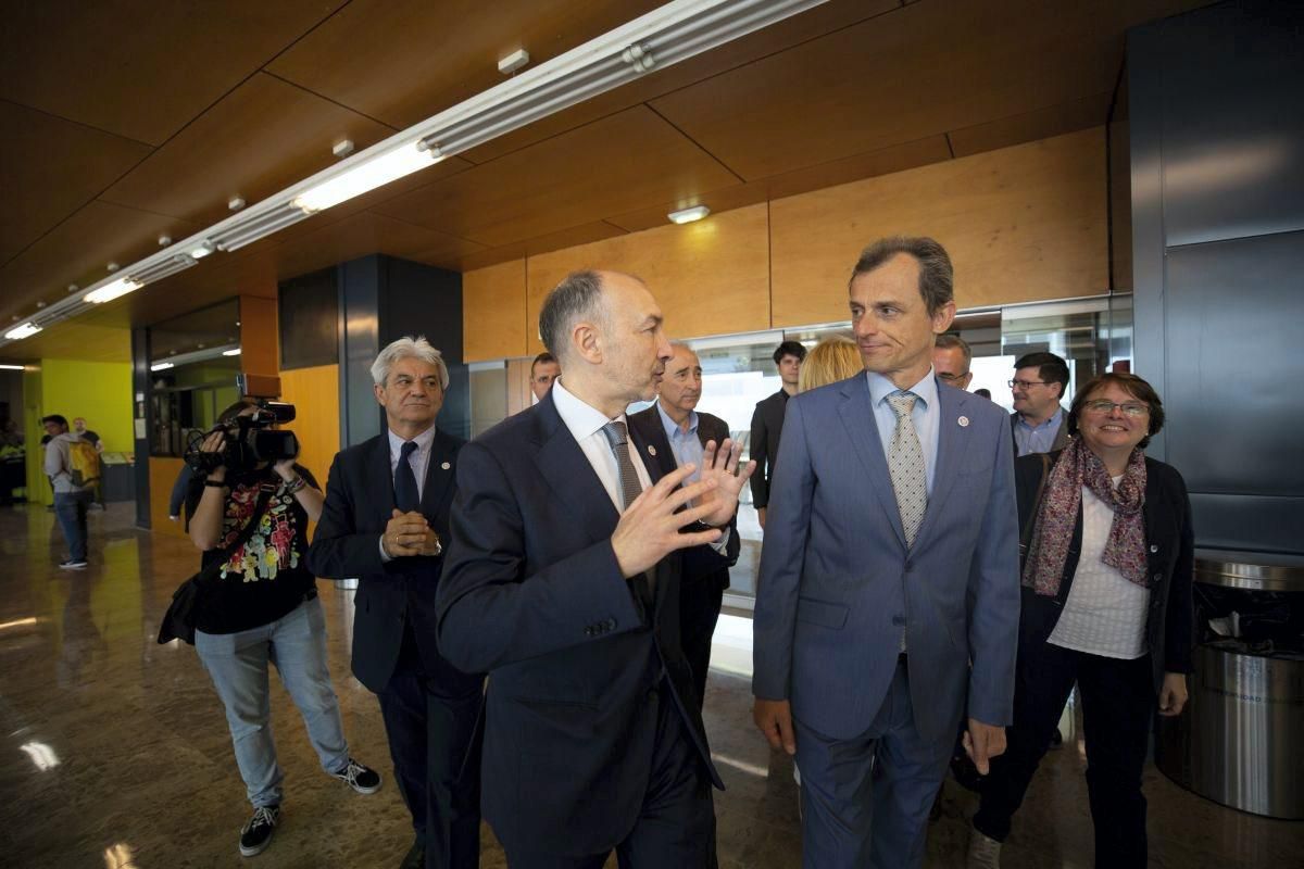 Duque visita el campus Río Ebro de la capital aragonesa