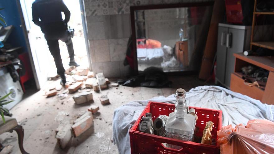 Comienza el derribo de las casas de San José, punto de venta de drogas en A Coruña
