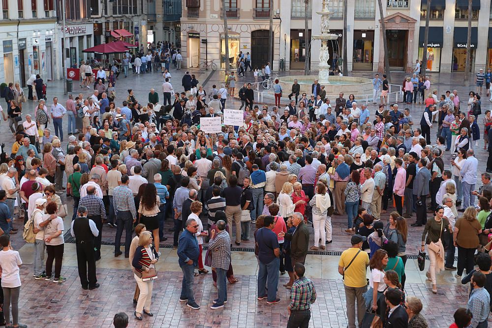 Manifestación en apoyo al proyecto de Banderas en el Astoria