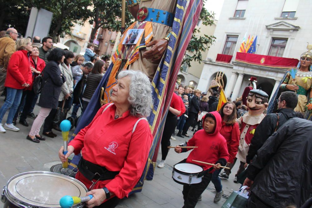 Tarda de Santa Creu  dansa d''Euskadi i gegants