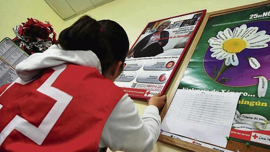 La sede de la Cruz Roja de O Salnés en Vilagarcía. // Iñaki Abella