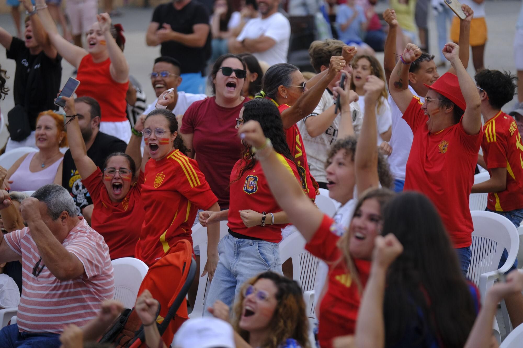 Ambiente de la final de la Eurocopa femenina de fútbol 