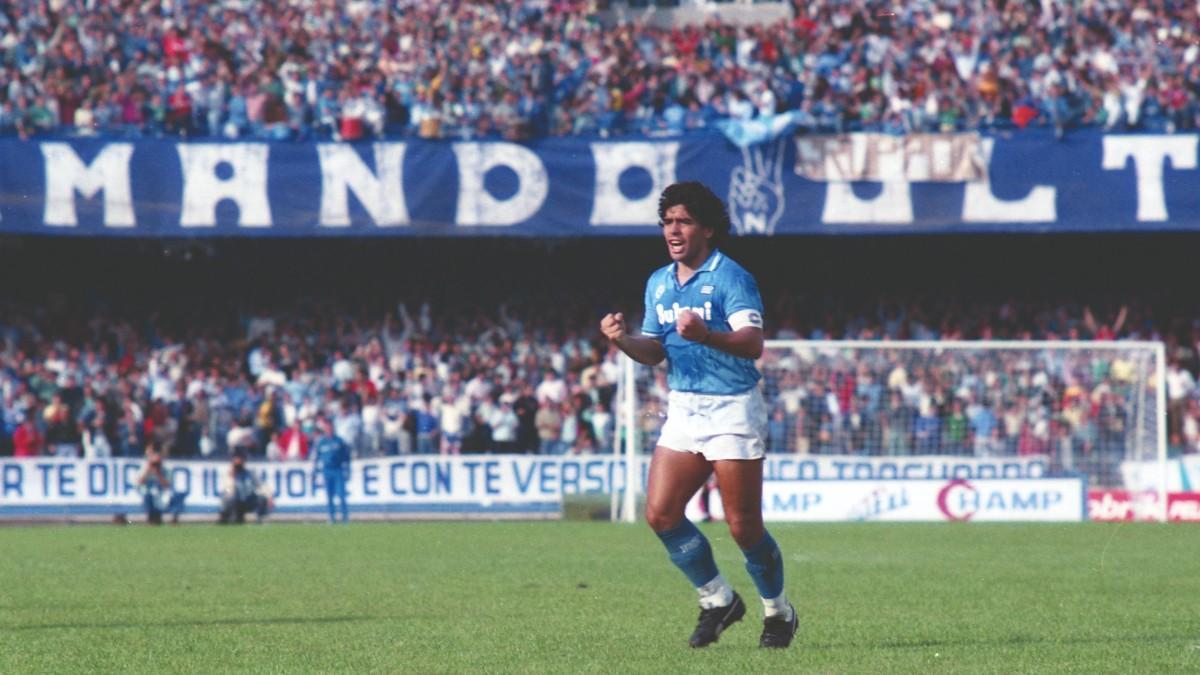 Maradona llevó al Napoli a conseguir sus dos únicos títulos de liga en 1987 y 1990