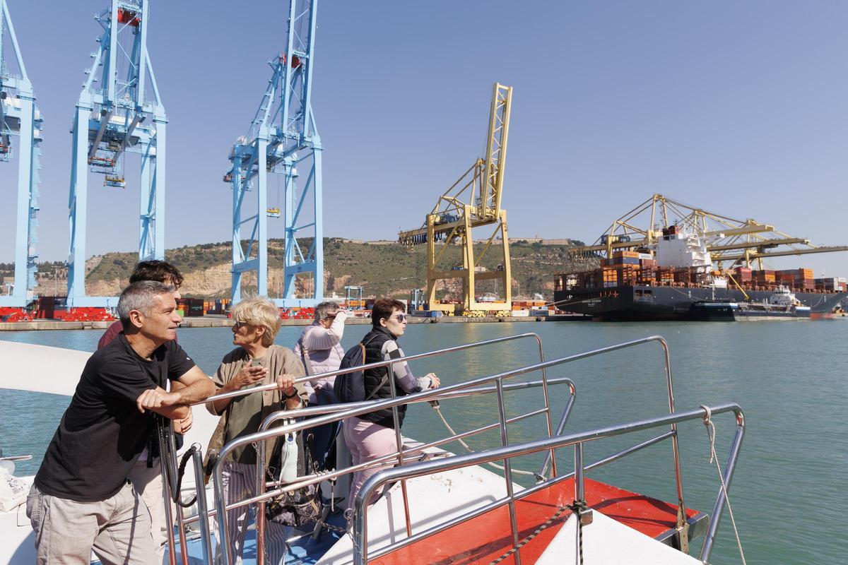 Jornada de puertas abiertas en el Port de Barcelona