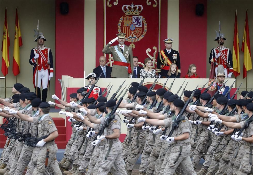 FOTOGALERIA / Desfile del Día de la Hispanidad en Madrid