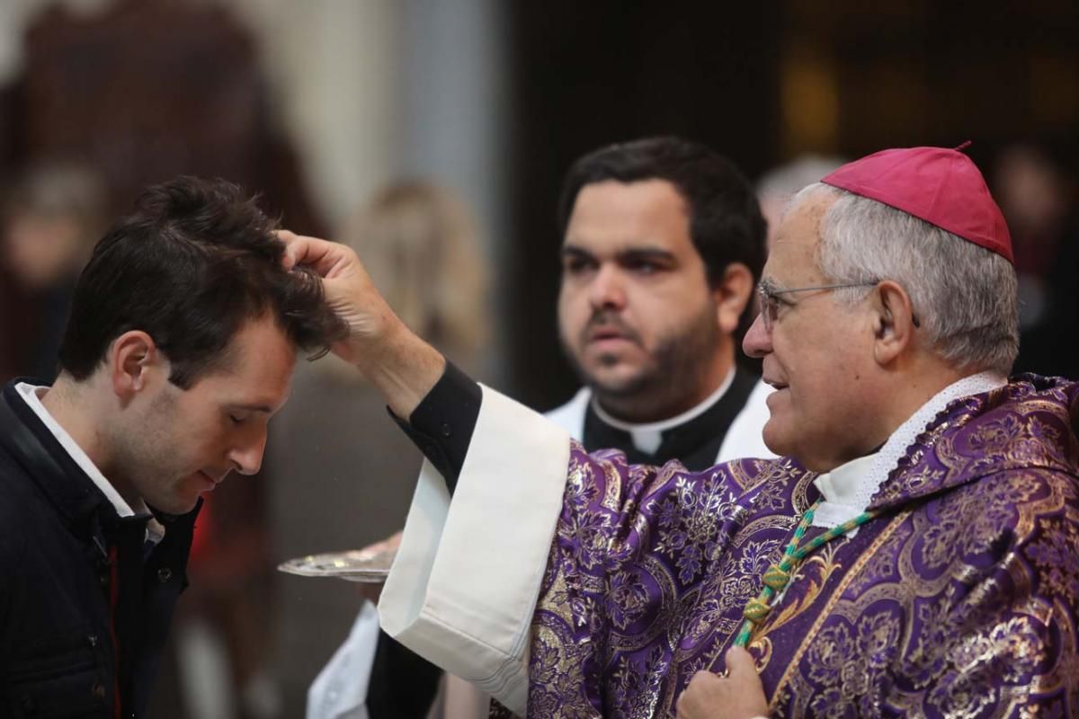 Con la imposición de cenizas arranca la Cuaresma