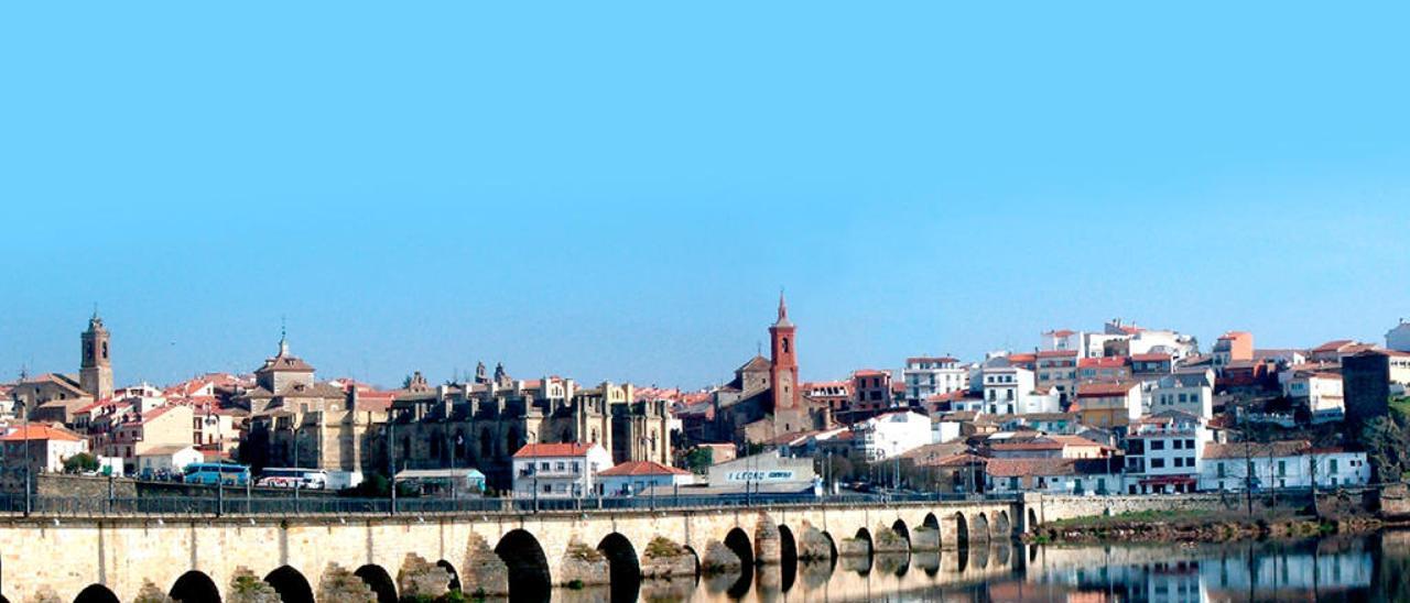 Panorámica de Alba de Tormes. // vivacecamara.es