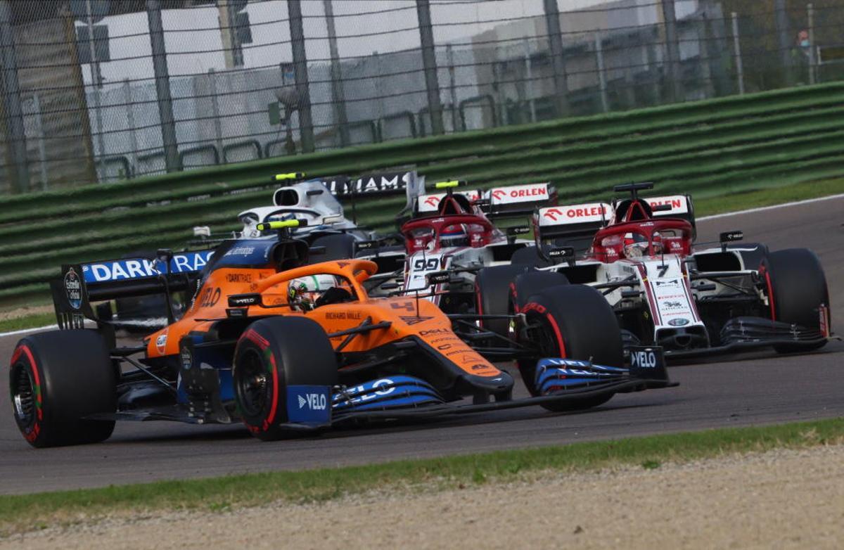 Hamilton se impone en Imola.