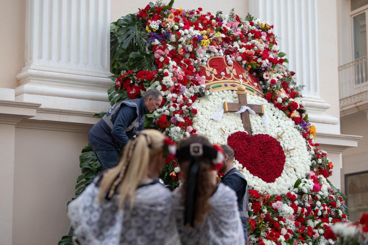 Ofrenda Floral a la Virgen de la Caridad