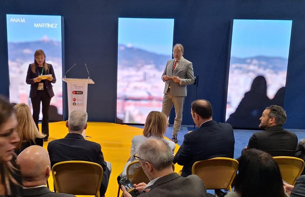 Mateu y Martínez, en la inauguración del espacio de Barcelona, este miércoles.