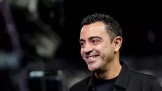 Xavi evita su primer naufragio con la 'Oranje'