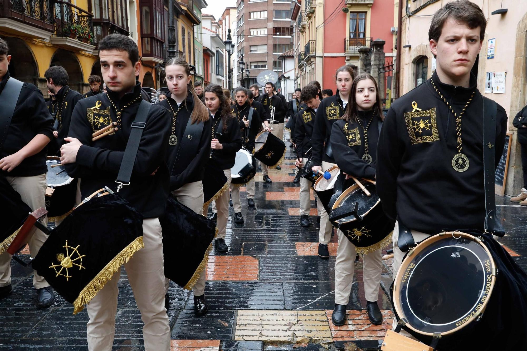 EN IMÁGENES: Así fue el certamen de bandas que dio comienzo la Semana Santa de Avilés