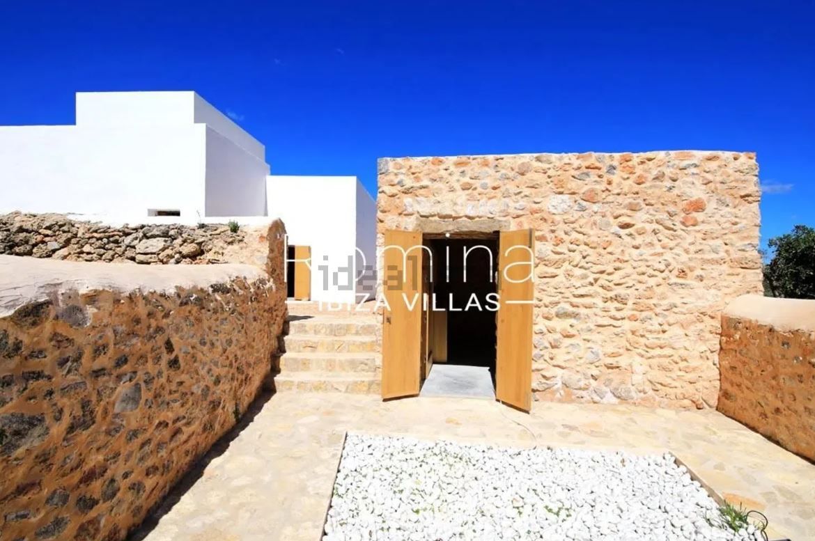 Imágenes de una casa payesa en Ibiza del siglo XIX que se vende por 4,2 millones