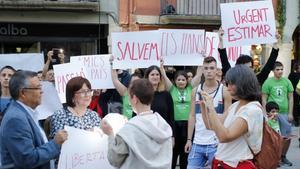 Un momento de la acción ’urGENT estimar’, en la FiraTàrrega.