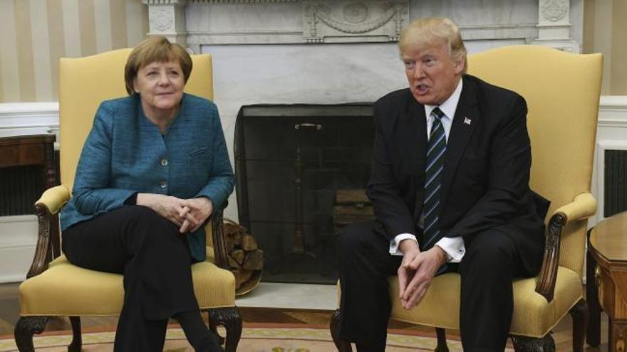 Trump recibe a Merkel en la Casa Blanca