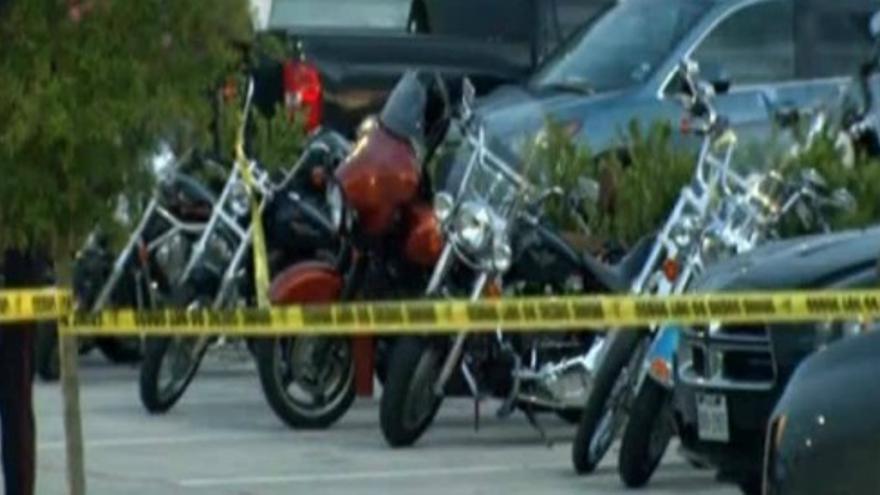 Tiroteo mortal entre bandas rivales de motoristas en EEUU