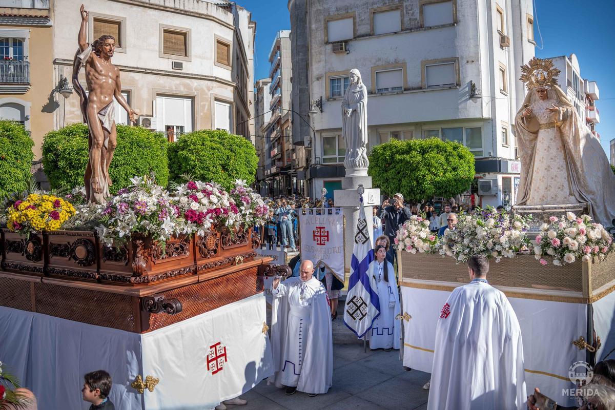 Fotogalería | Mérida despide su Semana Santa con el júbilo del Resucitado Fotogalería | Mérida despide su Semana Santa con el júbilo del Resucitado