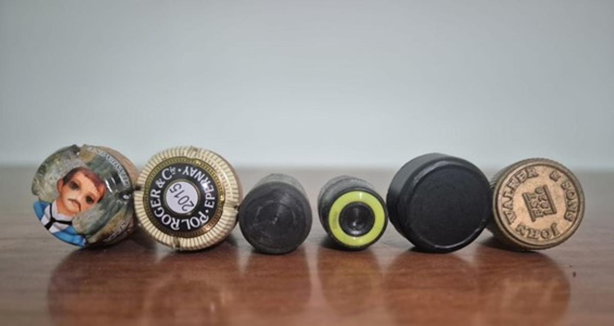 Tapones de botellas de vino.