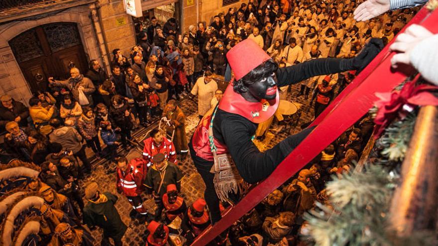 La acusación de racismo de una diputada a la cabalgata abre la polémica en Alcoi