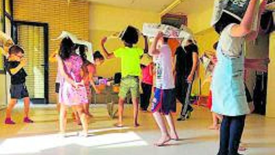 Els infants de l’escola Font del Roure de Masquefa participen en un taller de dansa | AJUNTAMENT DE MASQUEFA