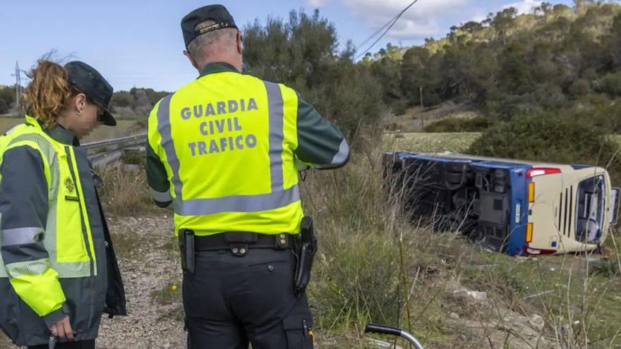 Varios canarios, entre los heridos en el accidente de una guagua del Imserso en Mallorca