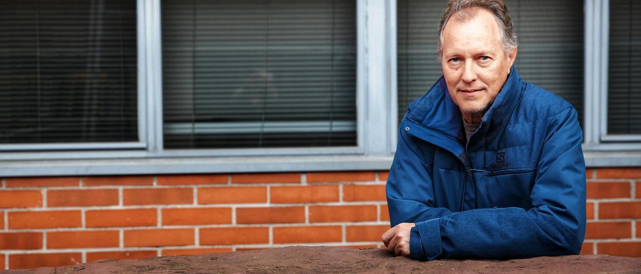 El hidrogeólogo Enric Vázquez, en la Facultat de Ciències de la Terra de la UB