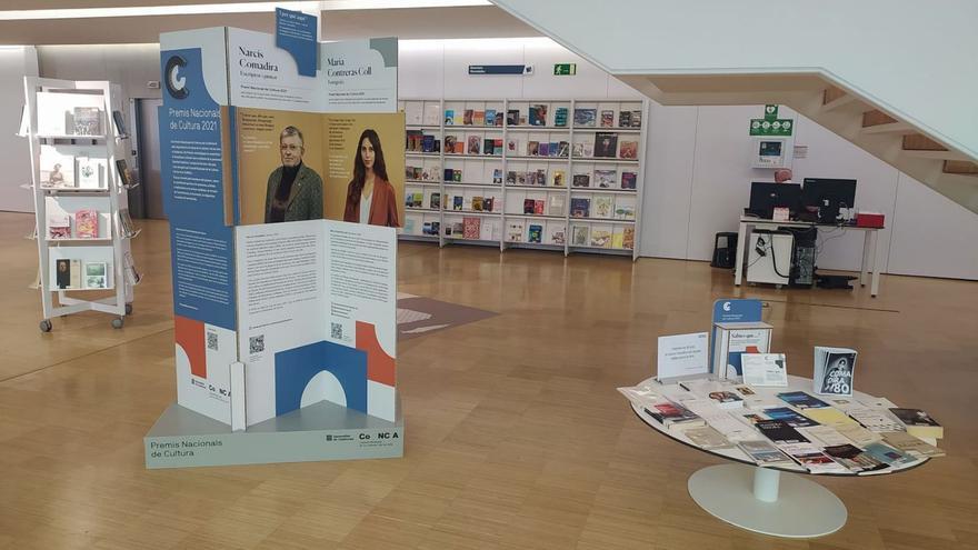 Exposició a la biblioteca Rahola sobre els premis Nacionals de Cultura