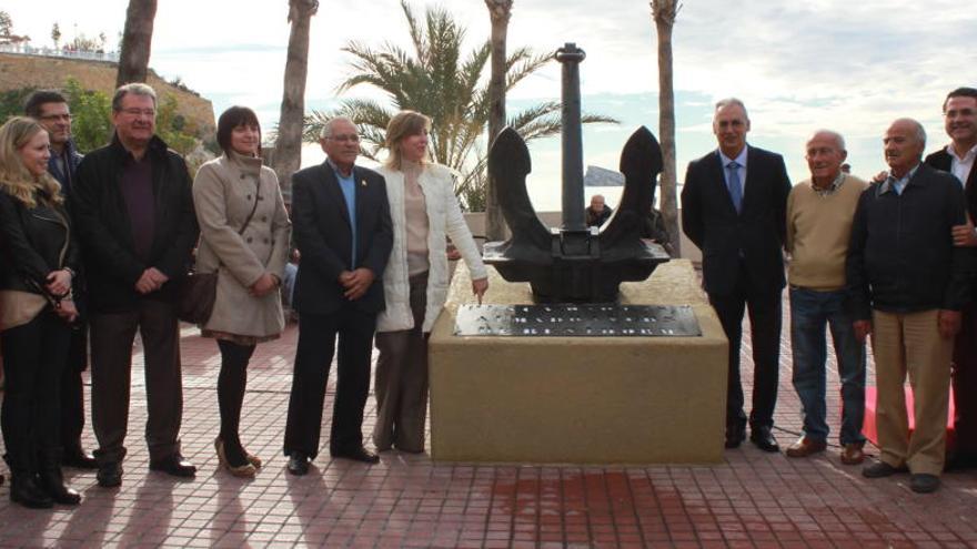 Benidorm dedica una plaza en el Puerto a la memoria de sus marinos y almadraberos