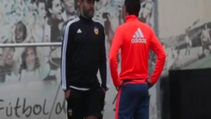 Nuno charla con el capitán