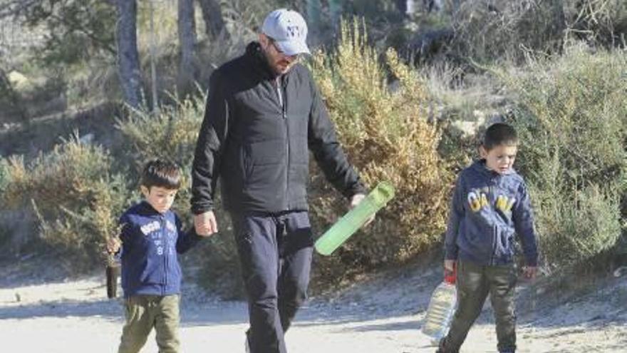 La jornada de fiesta y convivencia contó con muchos niños acompañados de sus padres para conocer la naturaleza.