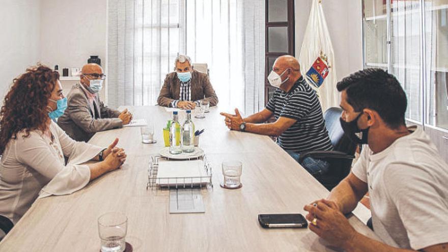 Beatriz Barrera, Rafael Yanes, José Miguel Rodríguez Fraga, Adolfo Alonso y Desiderio Afonso.