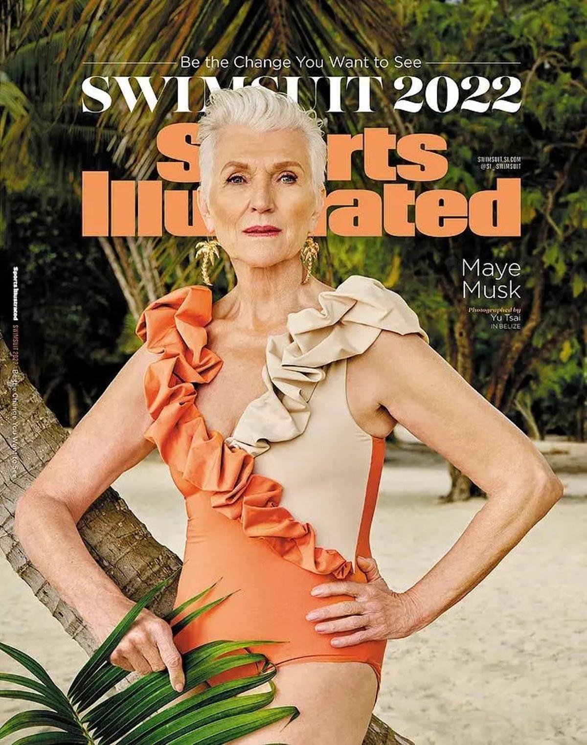 Maye Musk en la portada de la edición de trajes de baño de 'Sports Illustrated'.