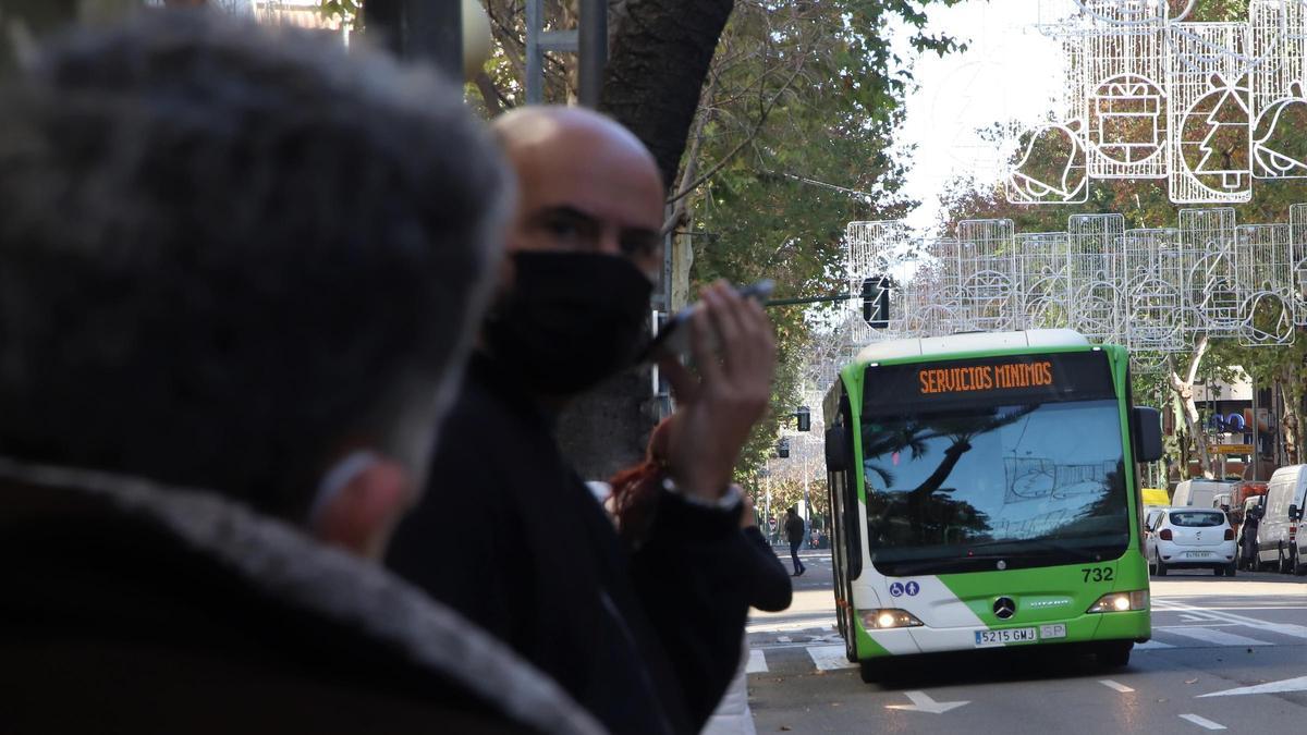 Los trabajadores de Aucorsa inician una huelga con un 100% de seguimiento