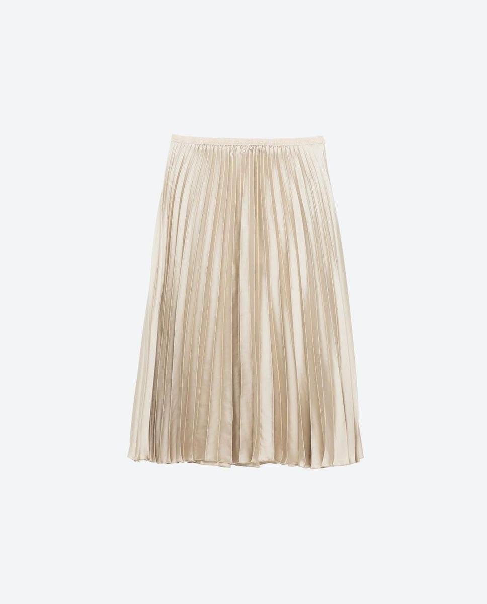 La falda de Zara de 30€ de Blanca Suárez