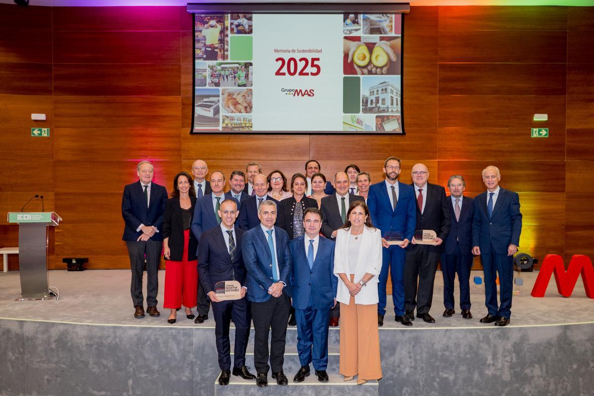 Foto de familia presentación Memoria de Sostenibilidad 2025.