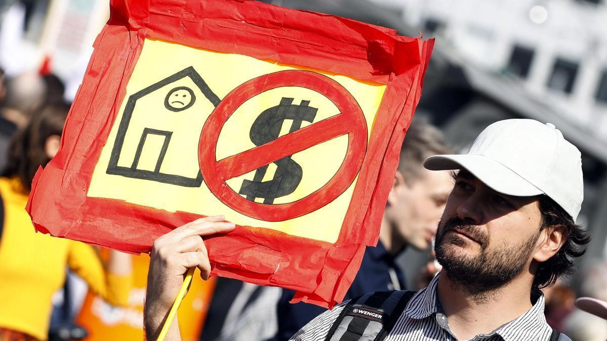 Una protesta contra los precios de los alquileres de vivienda, en una imagen de archivo.